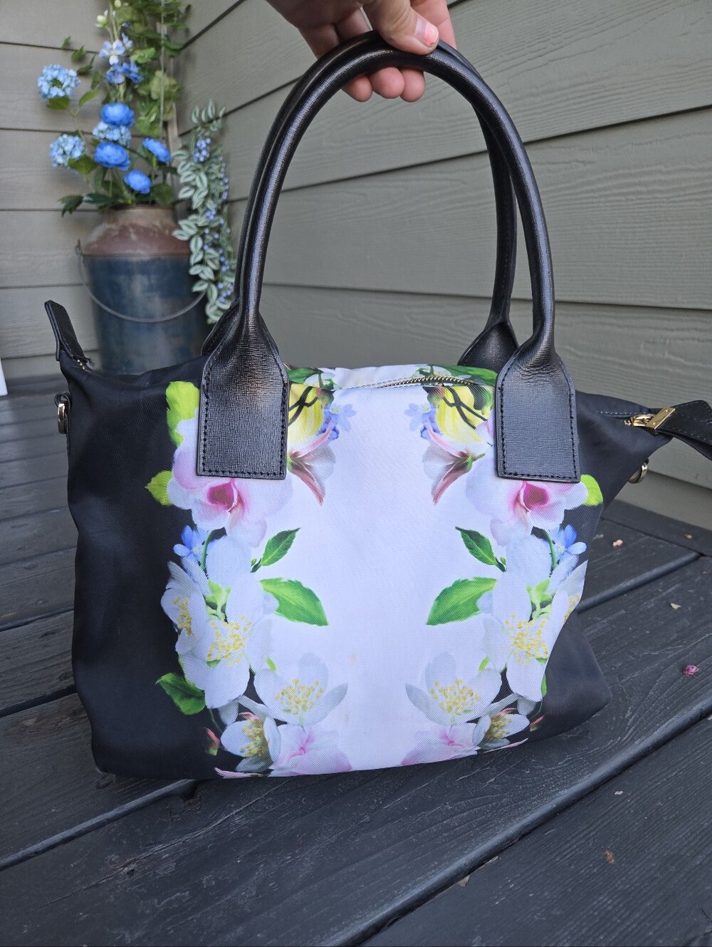 Ted Baker Floral Weekender Bag - Picture 4 of 14